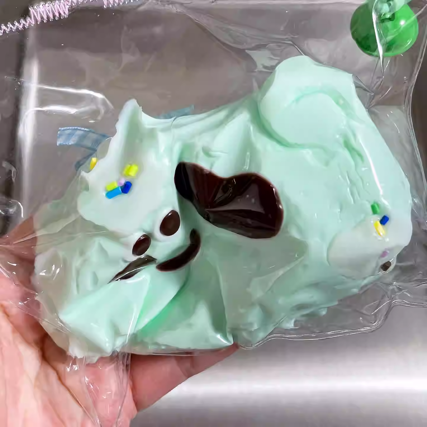 Mint Puppy Bun