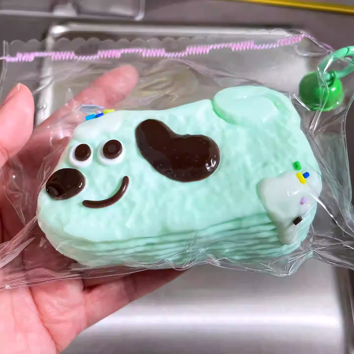 Mint Puppy Bun