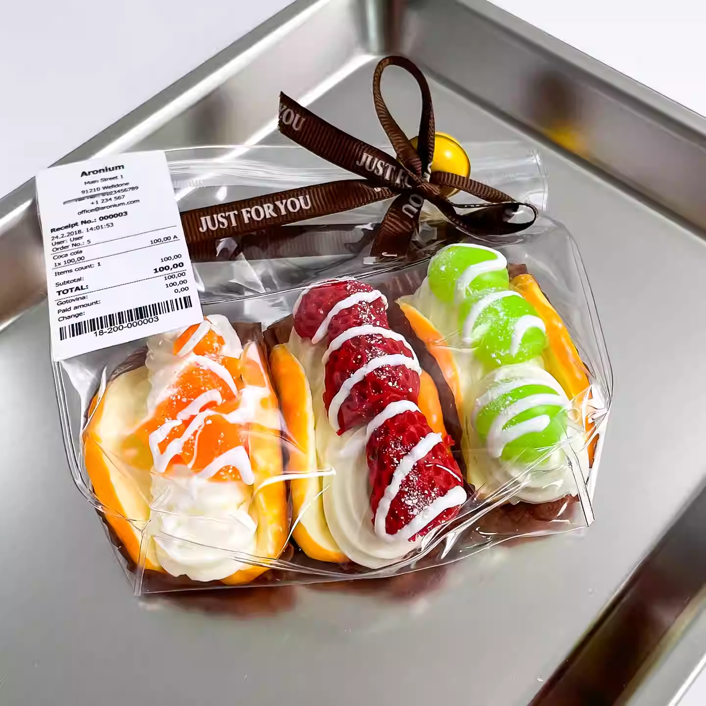Three Brothers Fruit Hug Roll